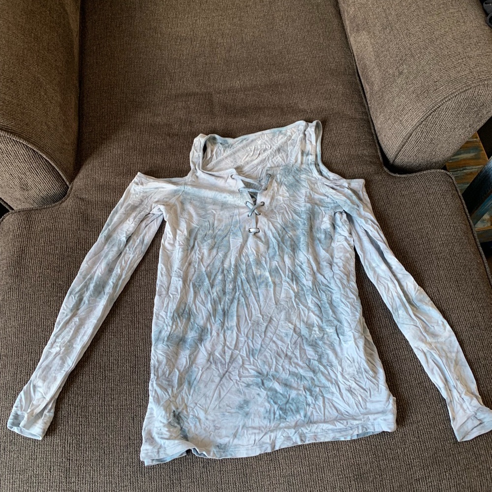 Long sleeve size small
